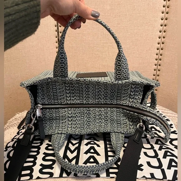 Marc Jacobs The Sun faded Medium tote denim bag - Picture 9 of 13